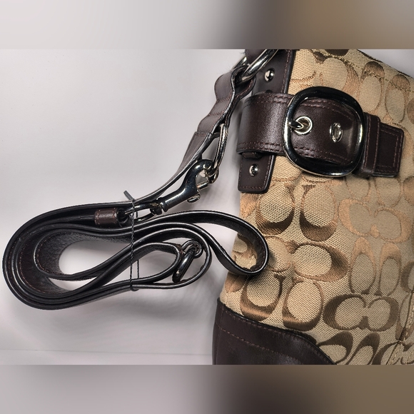 Brown COACH Patterned Crossbody Bag with Adjustable Strap light purple inside - Picture 6 of 10